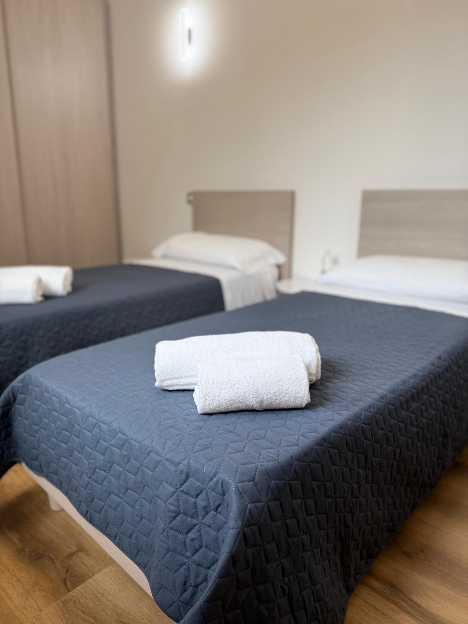Infinity House - Eleganza Moderna Tra Treviso E Venezia Hotel Casier Room photo
