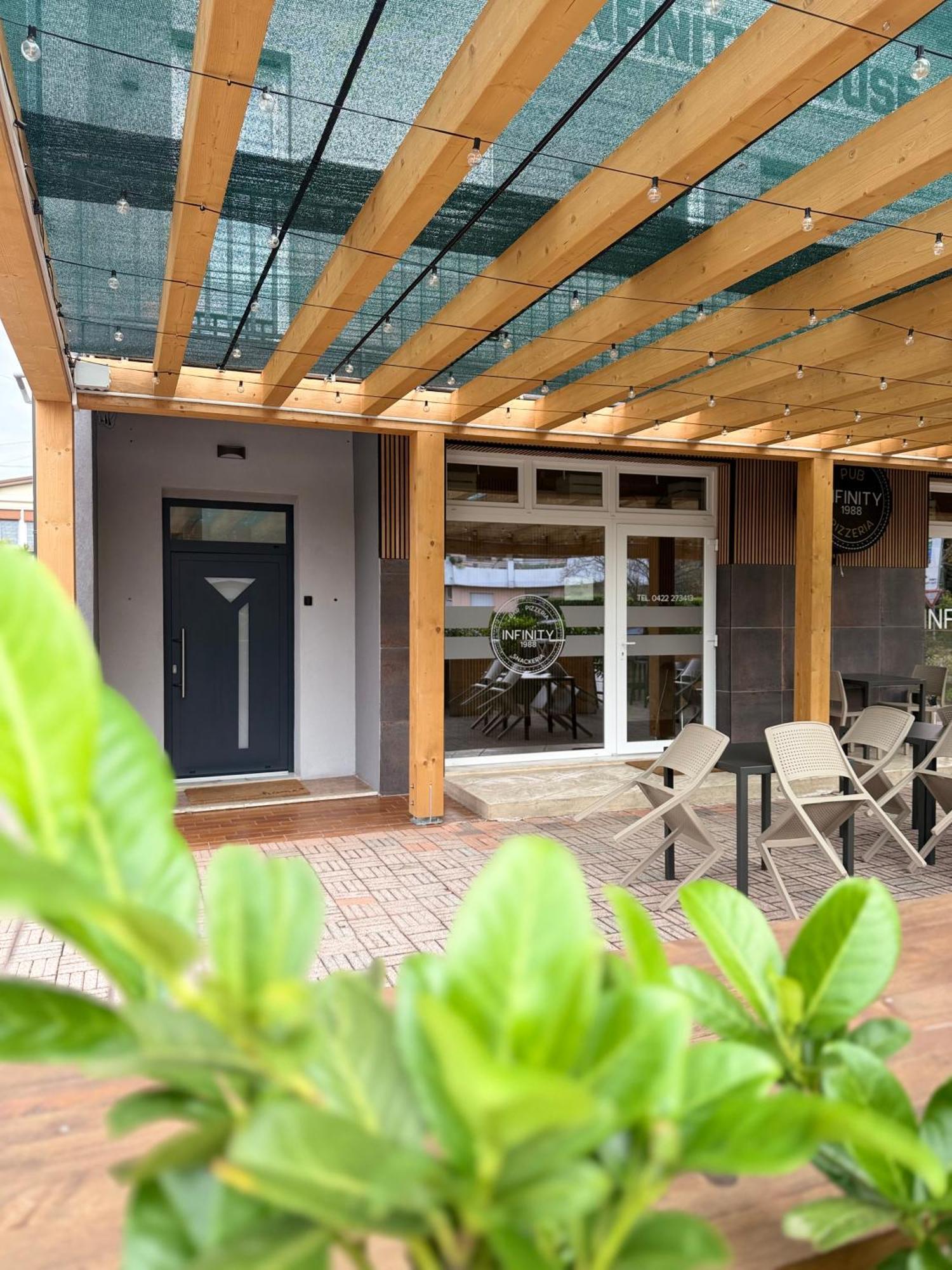 Infinity House - Eleganza Moderna Tra Treviso E Venezia Hotel Casier Exterior photo